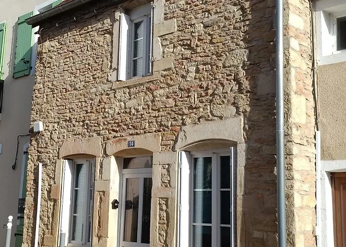 Le Gite De Varanges